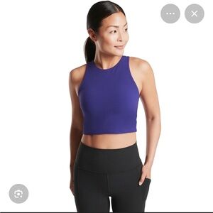 Athleta concious crop